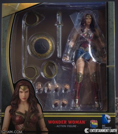 MAFEX No.024 神奇女侠 『蝙蝠侠 vs 超人 正义黎明』