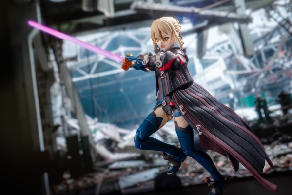 figma#582 命运-冠位指定 狂战士 /  谜之女主角X〔Alter〕