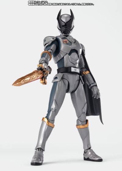 S.H.Figuarts 虫王战队超王者 大甲虫王者