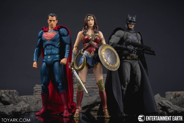 MAFEX No.024 神奇女侠 『蝙蝠侠 vs 超人 正义黎明』