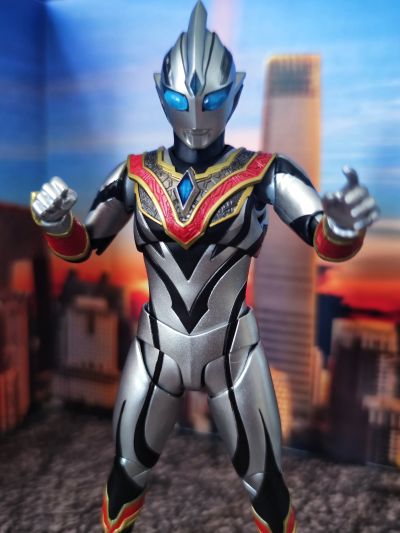 S.H.Figuarts  邪恶特利迦
