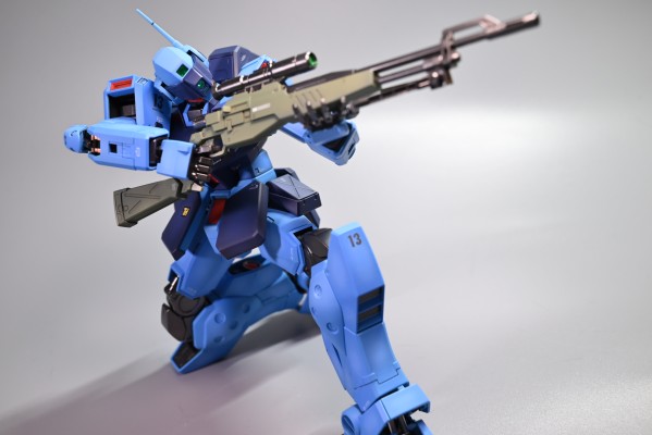 MG 	机动战士高达0080 口袋里的战争 1/100 RGMｰ79SP 狙击型吉姆II