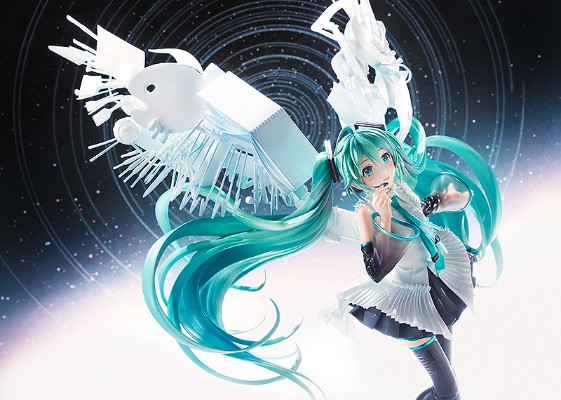 初音未来  16周年纪念款