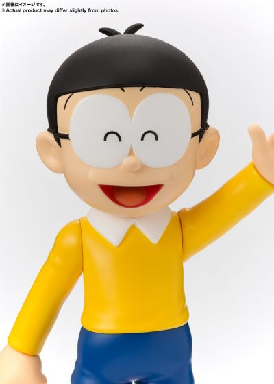 FiguartsZERO  哆啦A梦 野比大雄