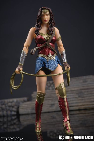 MAFEX No.024 神奇女侠 『蝙蝠侠 vs 超人 正义黎明』