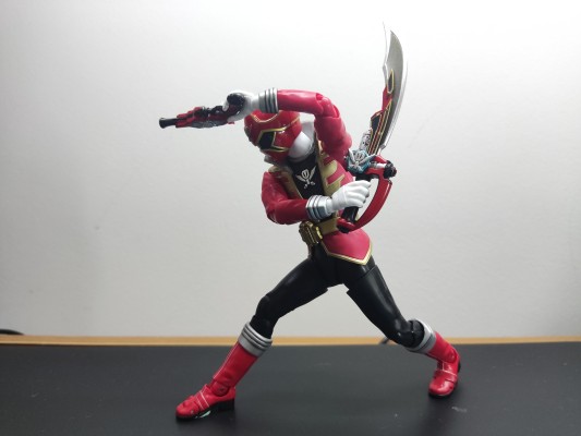 S.H.Figuarts(真骨雕制法)    豪快红