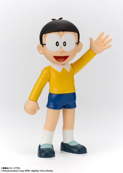 FiguartsZERO  哆啦A梦 野比大雄