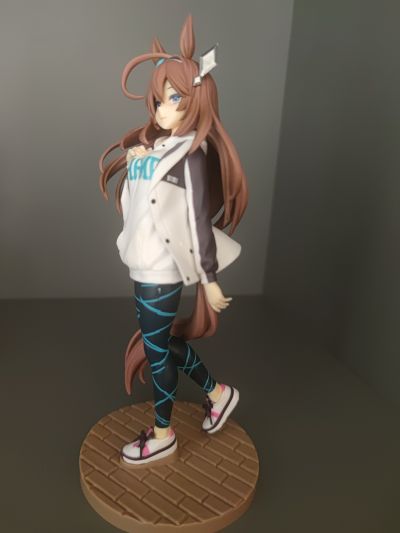 赛马娘 美蒲波旁 便服 笑脸版
