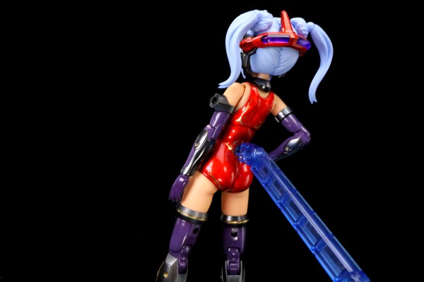 机甲少女 猩红魔鹫 龙颚