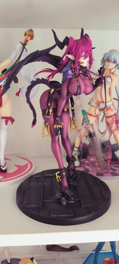 龙姬士 柯丽蒂丝