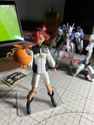 HG 1/144  凯列班高达