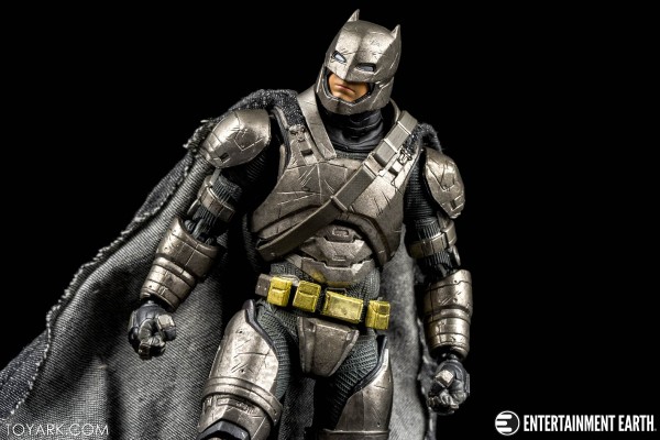 MAFEX No.023　アーマードバットマン MAFEX No.023 ARMORED BATMAN Action Figure Batman vs Superman