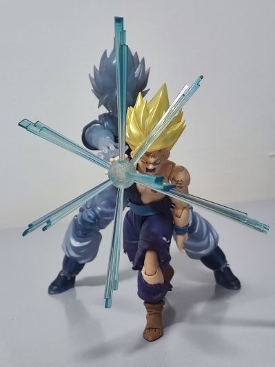 S.H.Figuarts 龙珠Z 超级赛亚人孙悟空+超级赛亚人2孙悟饭 -展会限定版-