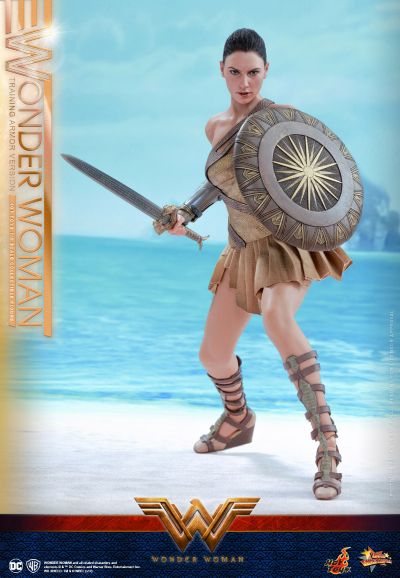 MMS424 神奇女侠 神奇女侠（训练装甲版） 珍藏人偶