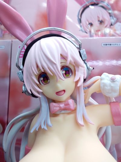 BiCute Bunnies玩具人偶 超级索尼子 粉色兔女郎