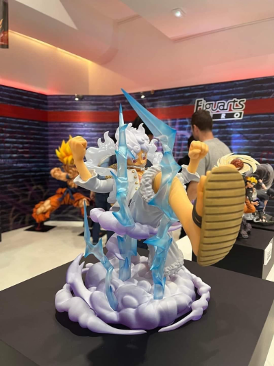 FiguartsZERO [超激战]  蒙奇·D·路飞 -5档 巨人-