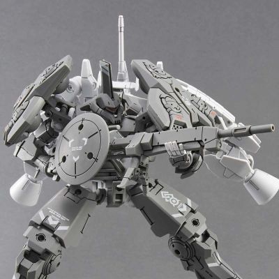 30MM 1/144  bEXM-C14TS 特装夏尔诺瓦（太空型）