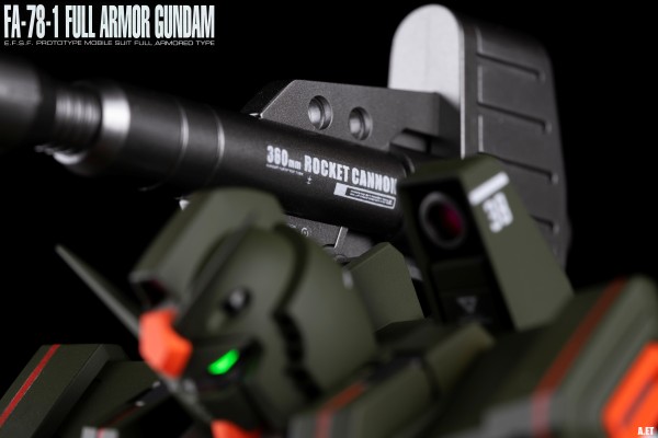 MG 1/100 机动战士高达 战记 U.C. 0081 FA-78-1 全装甲高达