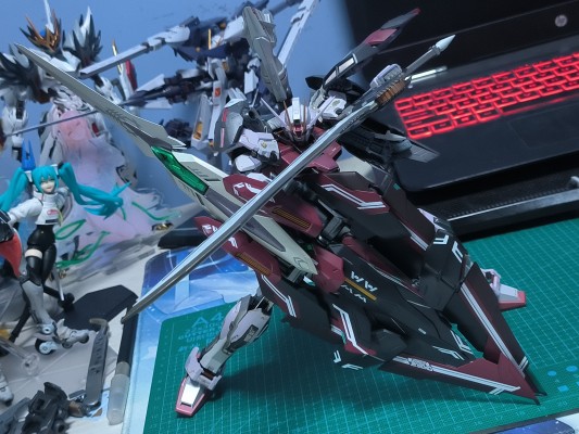 METAL BUILD 机动战士高达SEED DESTINY ASTRAY 神兵型强袭装备（新生强袭版）