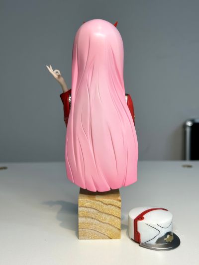 DARLING in the FRANXX 02 1/7胸像