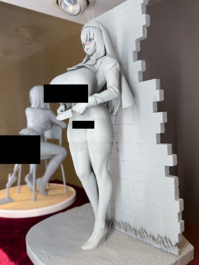 艾莲娜·查别林