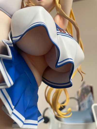 转校生莉莉丝