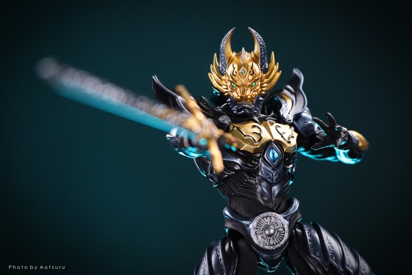 S.H.Figuarts 牙狼 照耀黑暗之人 黄金骑士 牙狼（流牙版）