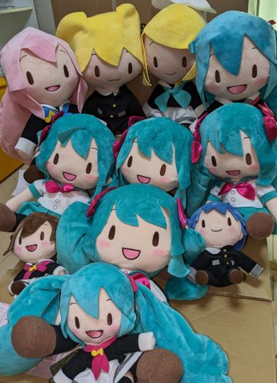 可爱软绵绵玩偶 初音未来 16周年 L尺寸