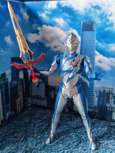 S.H.Figuarts 德凯奥特曼 奇迹型