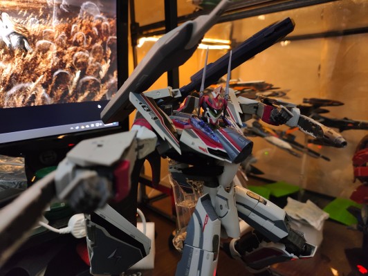 DX超合金 超时空要塞DELTA 绝对LIVE VF-31AX  卡伊洛斯 进阶型 （米拉吉·法莉娜·吉纳斯专用机）