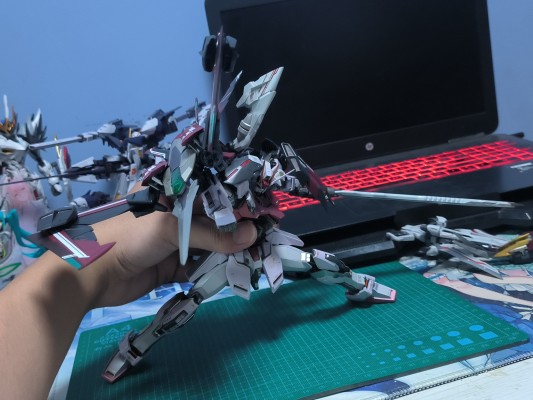 METAL BUILD 机动战士高达SEED DESTINY ASTRAY 神兵型强袭装备（新生强袭版）