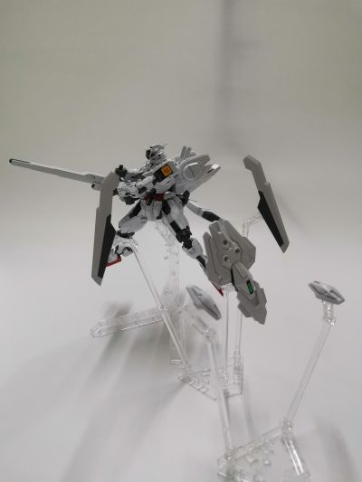 HG 1/144  凯列班高达