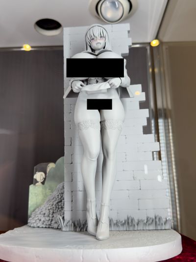 艾莲娜·查别林