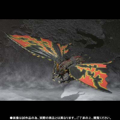 S.H.MonsterArts  哥斯拉大战魔斯拉 巴特拉（成虫）