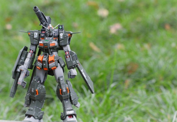 MG  1/100  兴风者高达 F.A. （Fatal Ash）/ 乱流吉姆