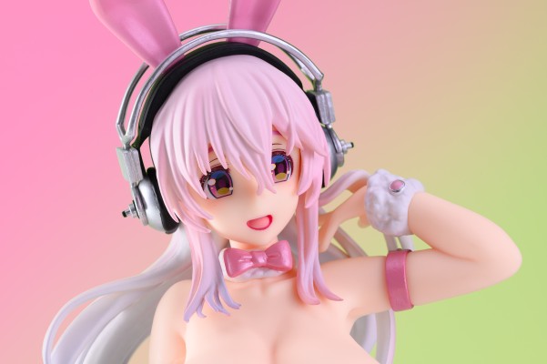 BiCute Bunnies玩具人偶 超级索尼子 粉色兔女郎