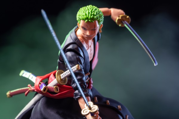 S.H.Figuarts   罗罗诺亚·佐罗 -讨伐鬼之岛-