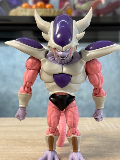 S.H.Figuarts  弗利萨 第三形态