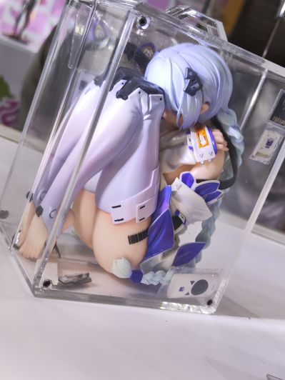 匣之少女 — 00