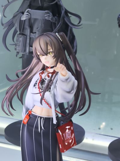 少女前线 UMP45 科罗娜日落