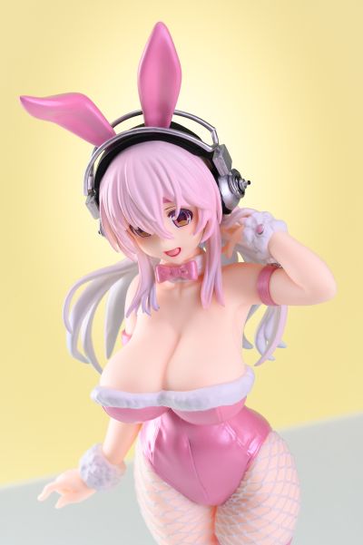 BiCute Bunnies玩具人偶 超级索尼子 粉色兔女郎