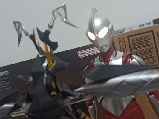 S.H.Figuarts 芝顿（新·奥特曼）