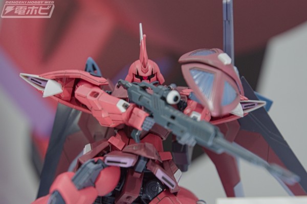 HG 1/144 勇士险兆（露娜玛丽亚·霍克专用机）