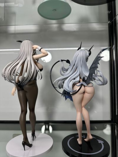 白发兔女郎