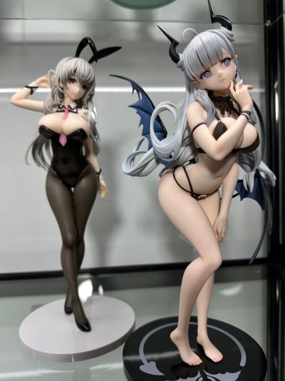 白发兔女郎