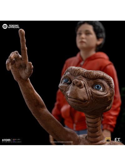ET外星人 E.T.、艾里奥特和格蒂