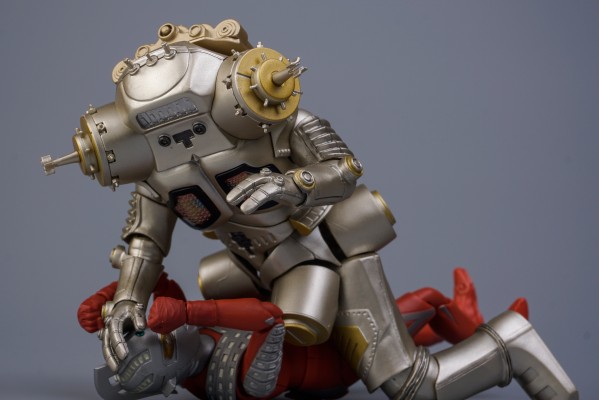 S.H.Figuarts 赛文奥特曼 金古桥