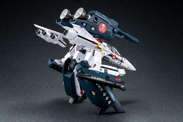 1/60一体变形VF-1S 冲锋女武神 一条辉专用 电影版（超时空要塞 可曾记得爱）