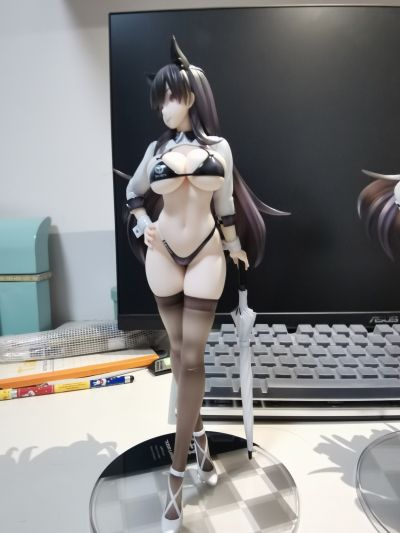 碧蓝航线 爱宕 与 高雄 赛车女郎