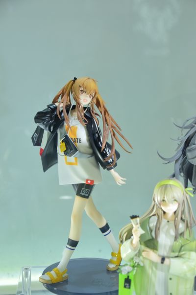 少女前线  UMP9 蜜蜂的膝盖